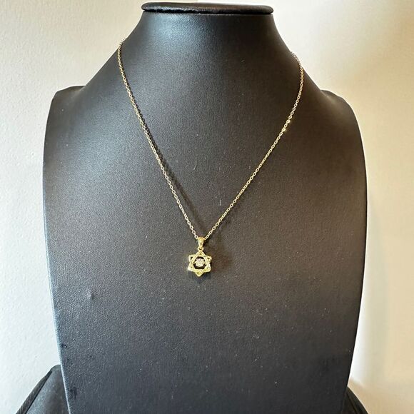 NIB 16" Gold tone, stainless steel "star of david", cz diamond necklace! - Picture 8 of 9
